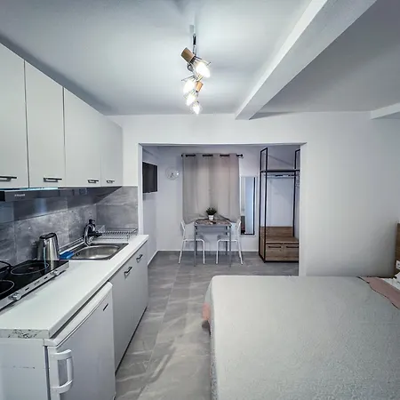 Mira Luxury * Paralia Dionysiou
