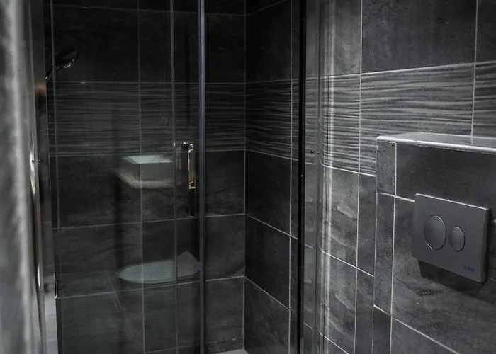Mira Luxury *